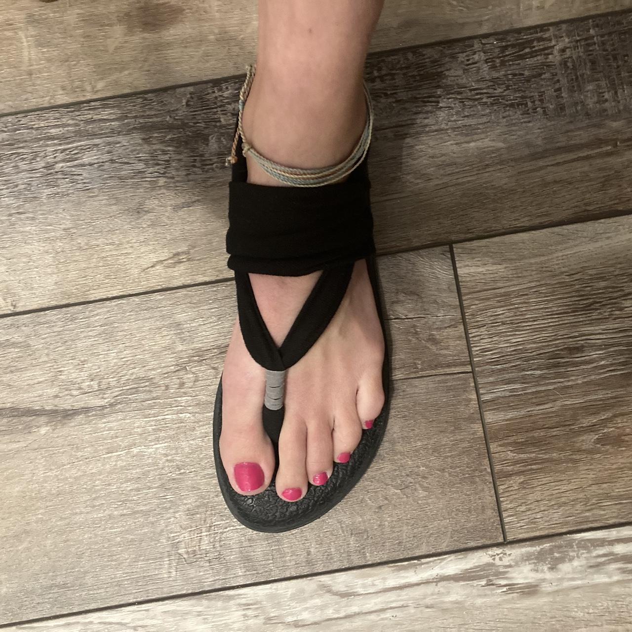 sanuk double strap sandals