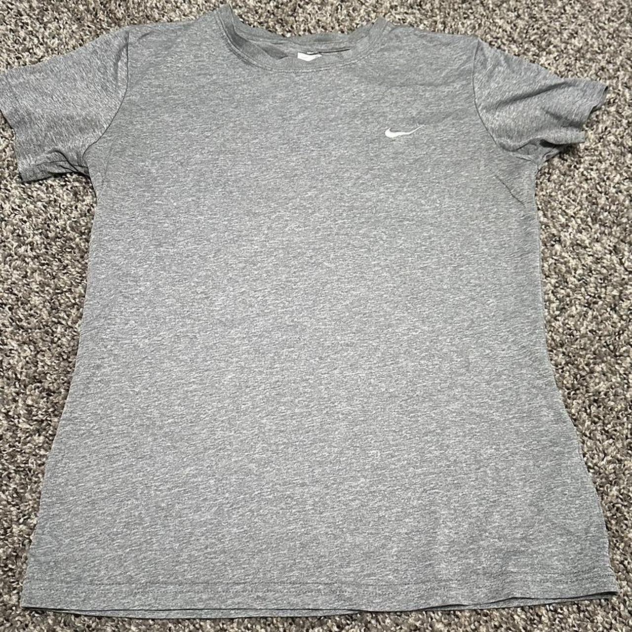womens grey nike shirt