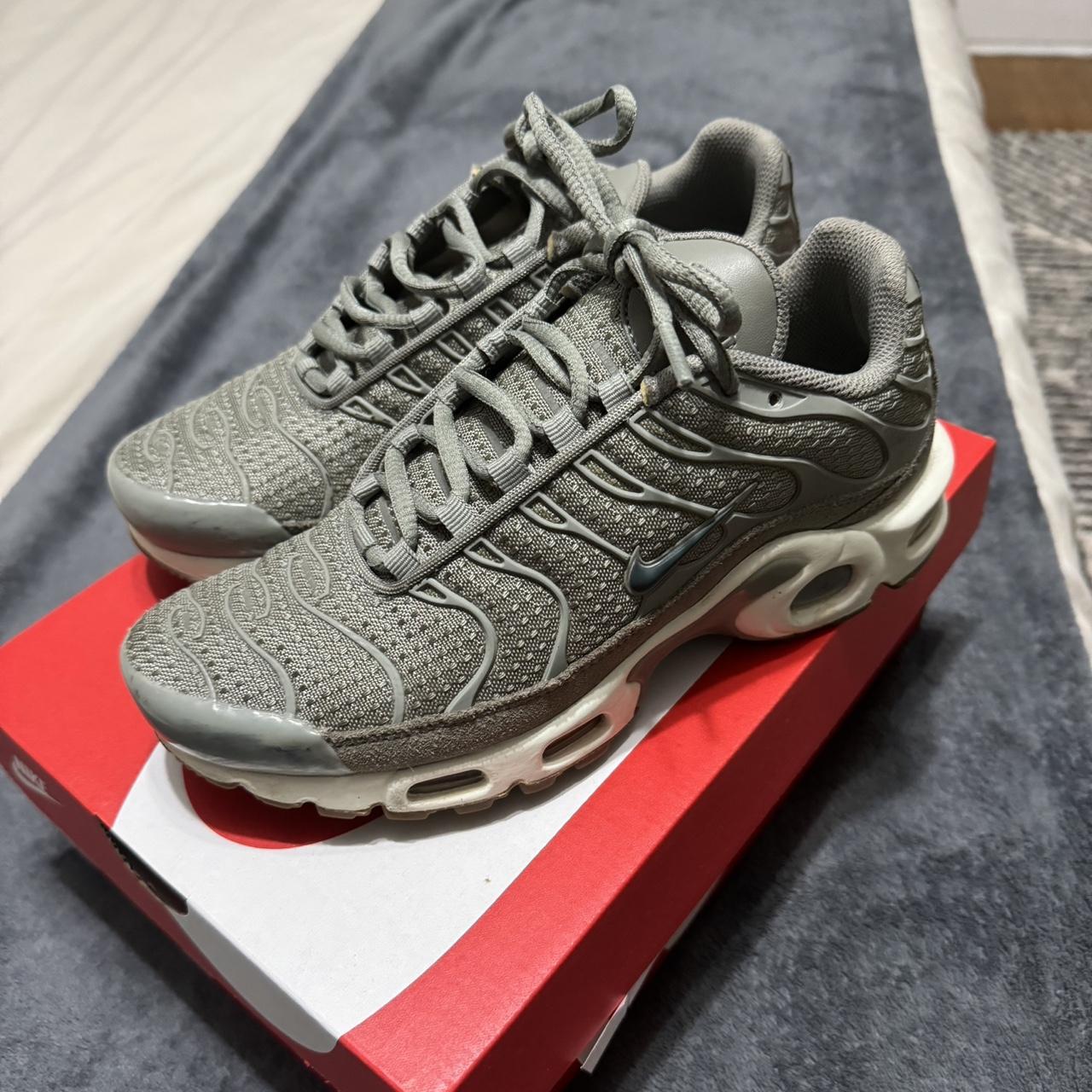 Air max clearance plus dark stucco