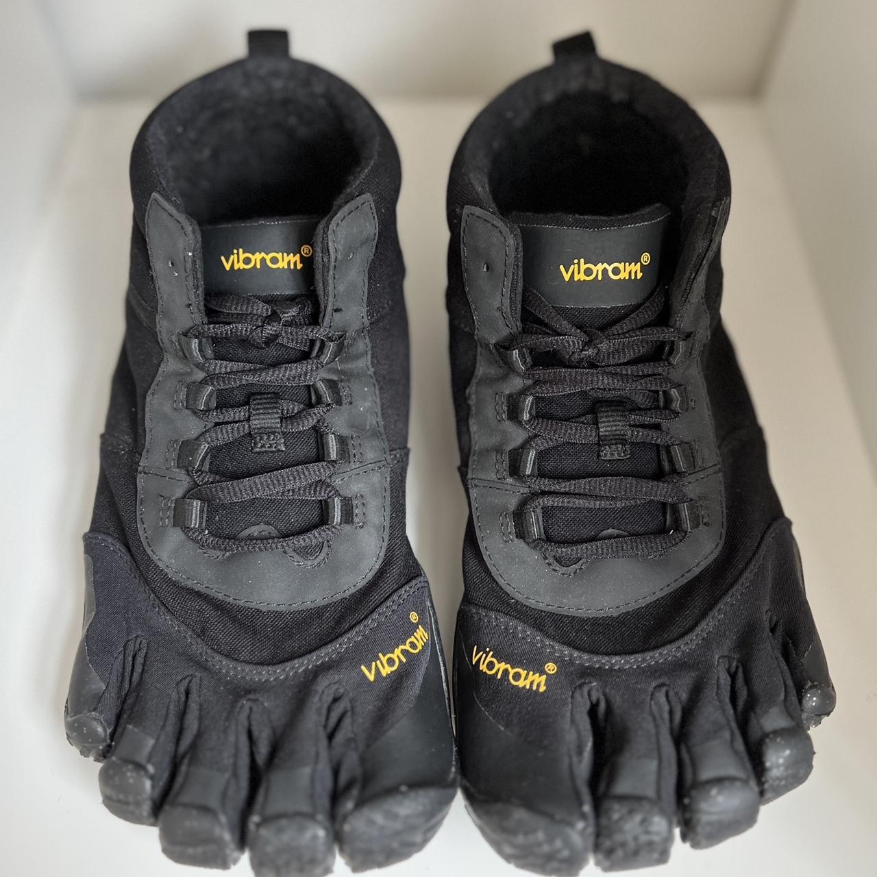 vibram hiking footwear