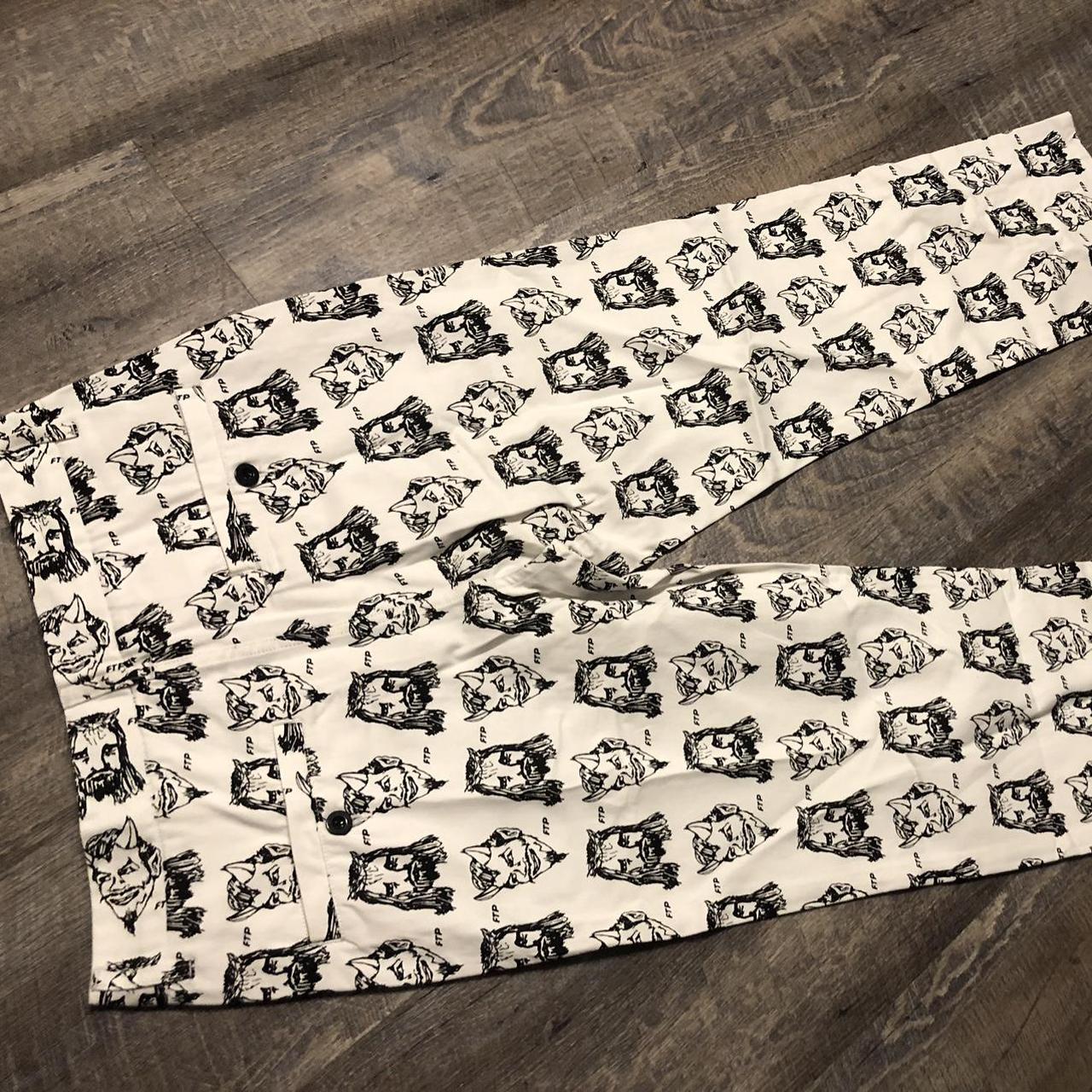 パンツ FTP Heaven Or Hell Chino Pant 34 パンツ FTP Heaven Or Hell Chino Pant 34 FTP Heaven Or Hell