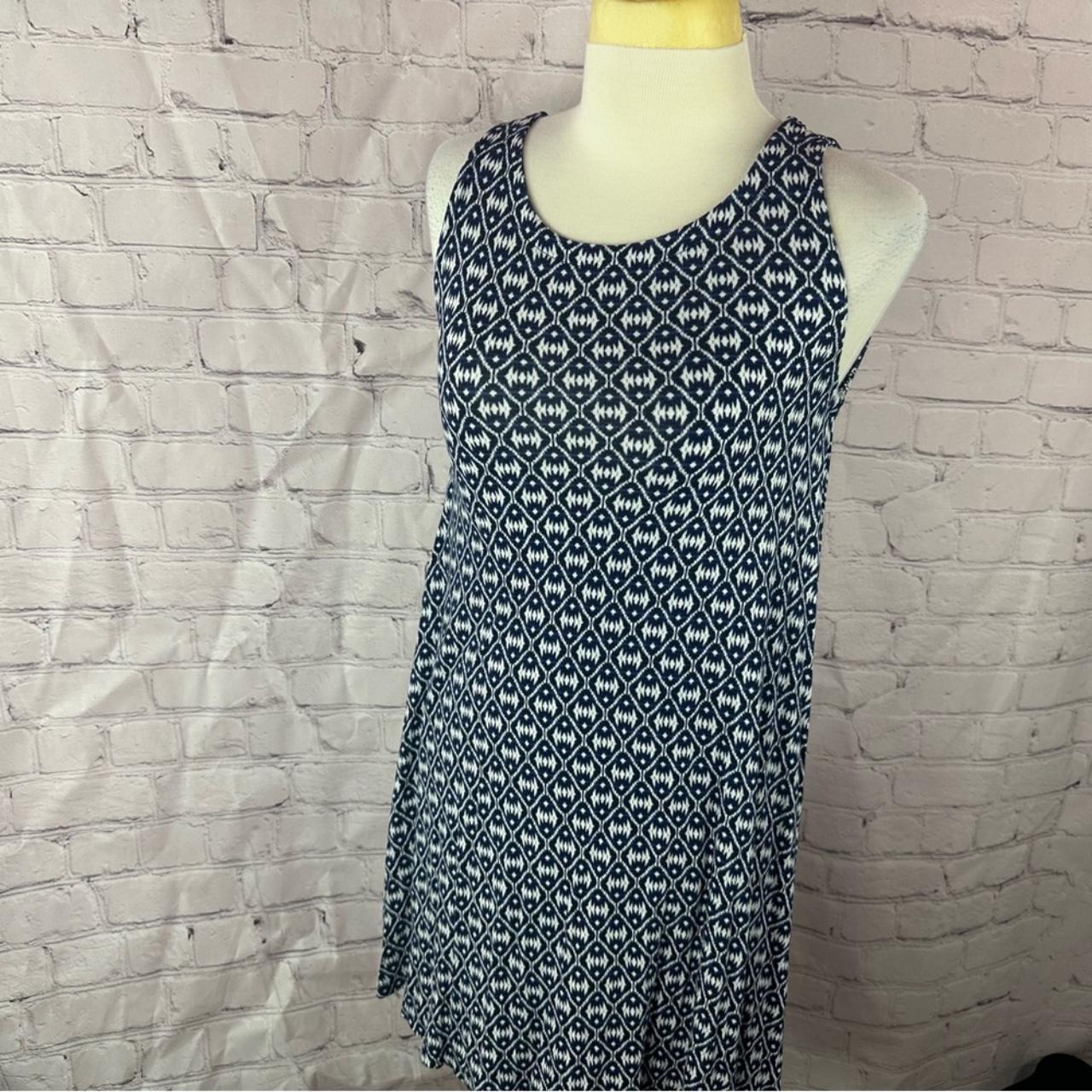 ann taylor LOFT outlet Navy White Geometric Depop