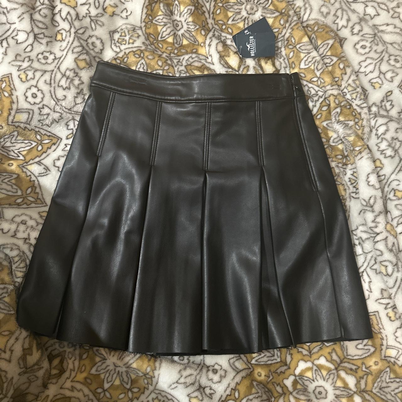 Hollister on sale leather skirt