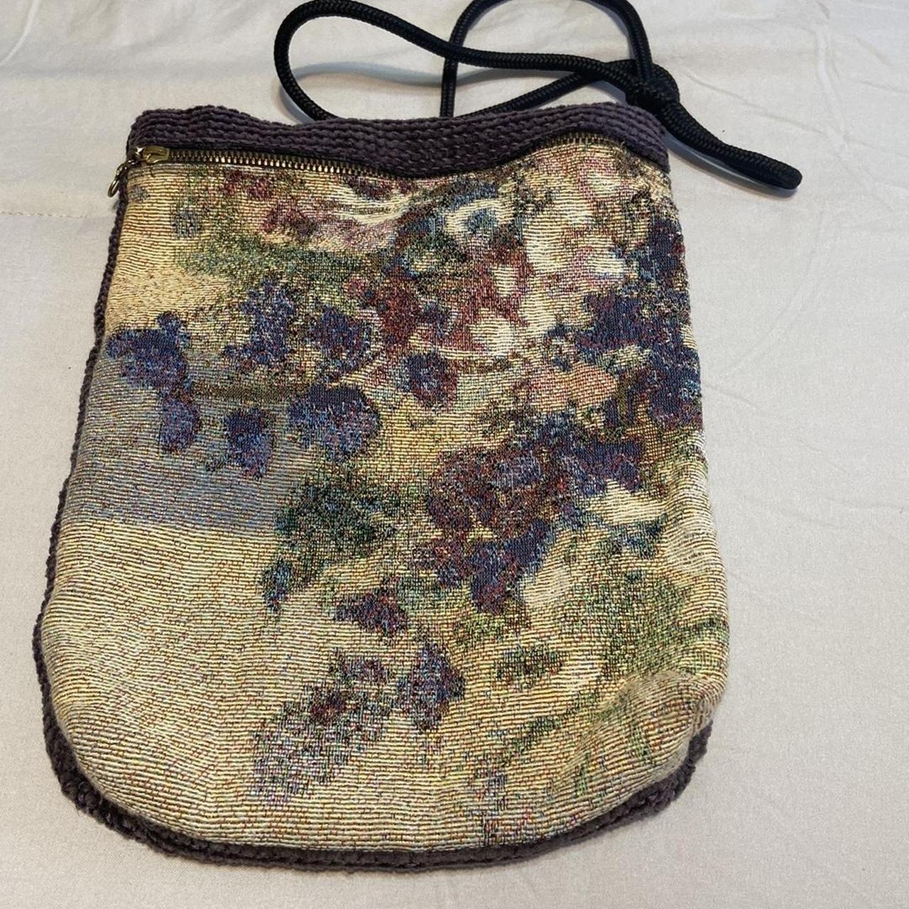 Gorgeous plum tapestry bag in excellent condition - Depop