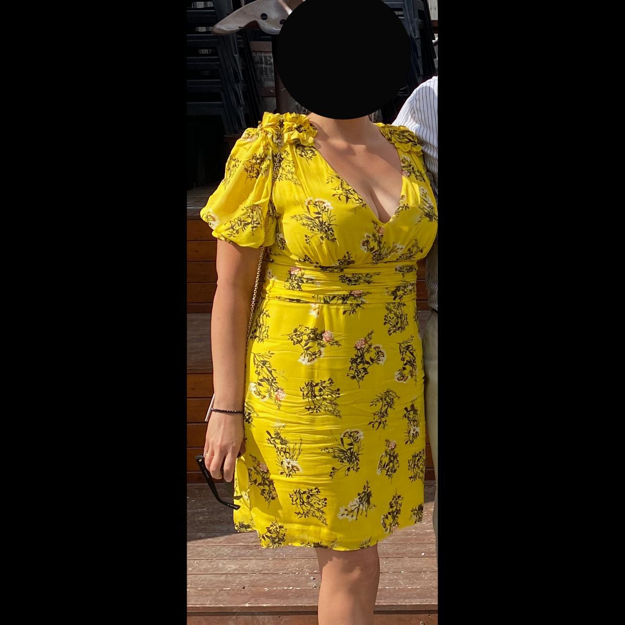 Wayne cooper 2025 yellow dress