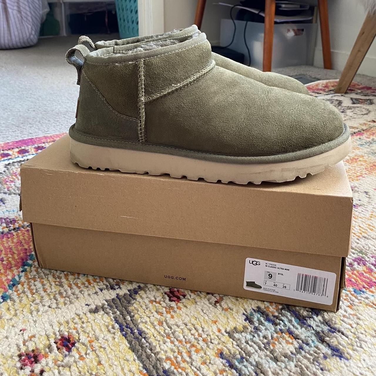 olive green ugg boots womens