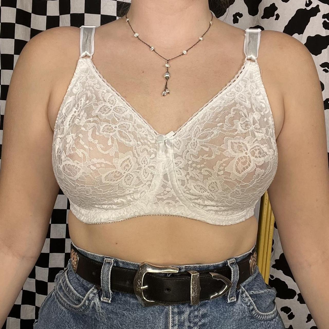 Vintage 90s white lace full coverage bra. Features - Depop