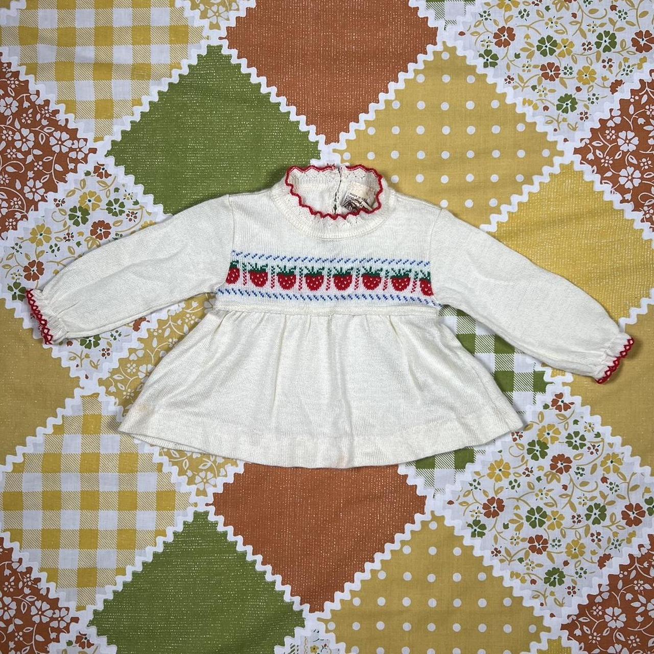 adorable vintage 70s style rochester red wings - Depop