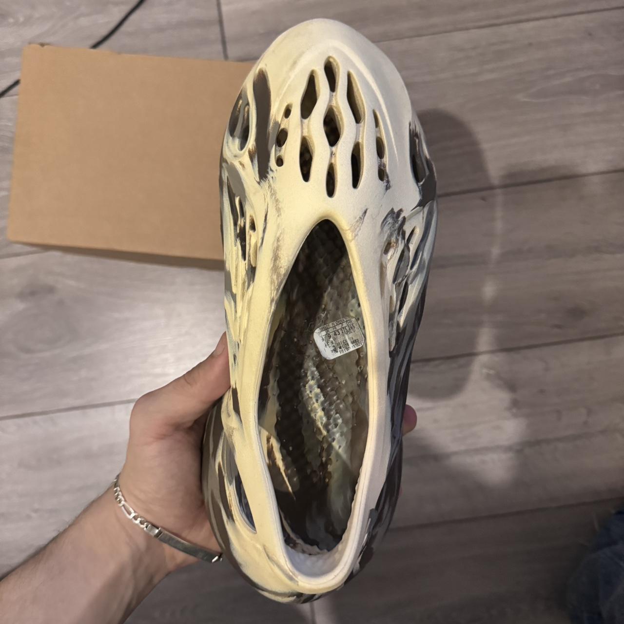 footaction yeezy clay
