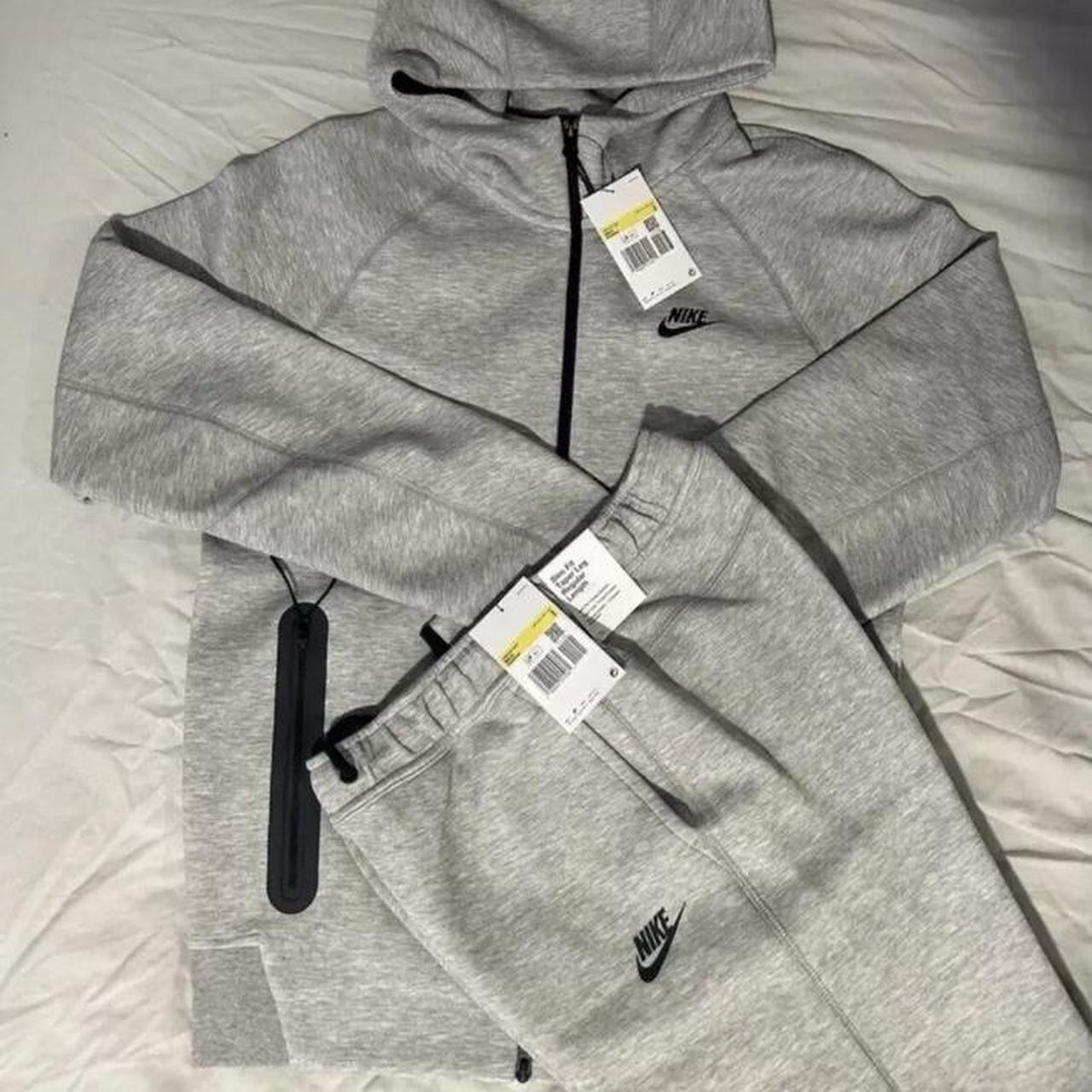 nike tech fleece grey