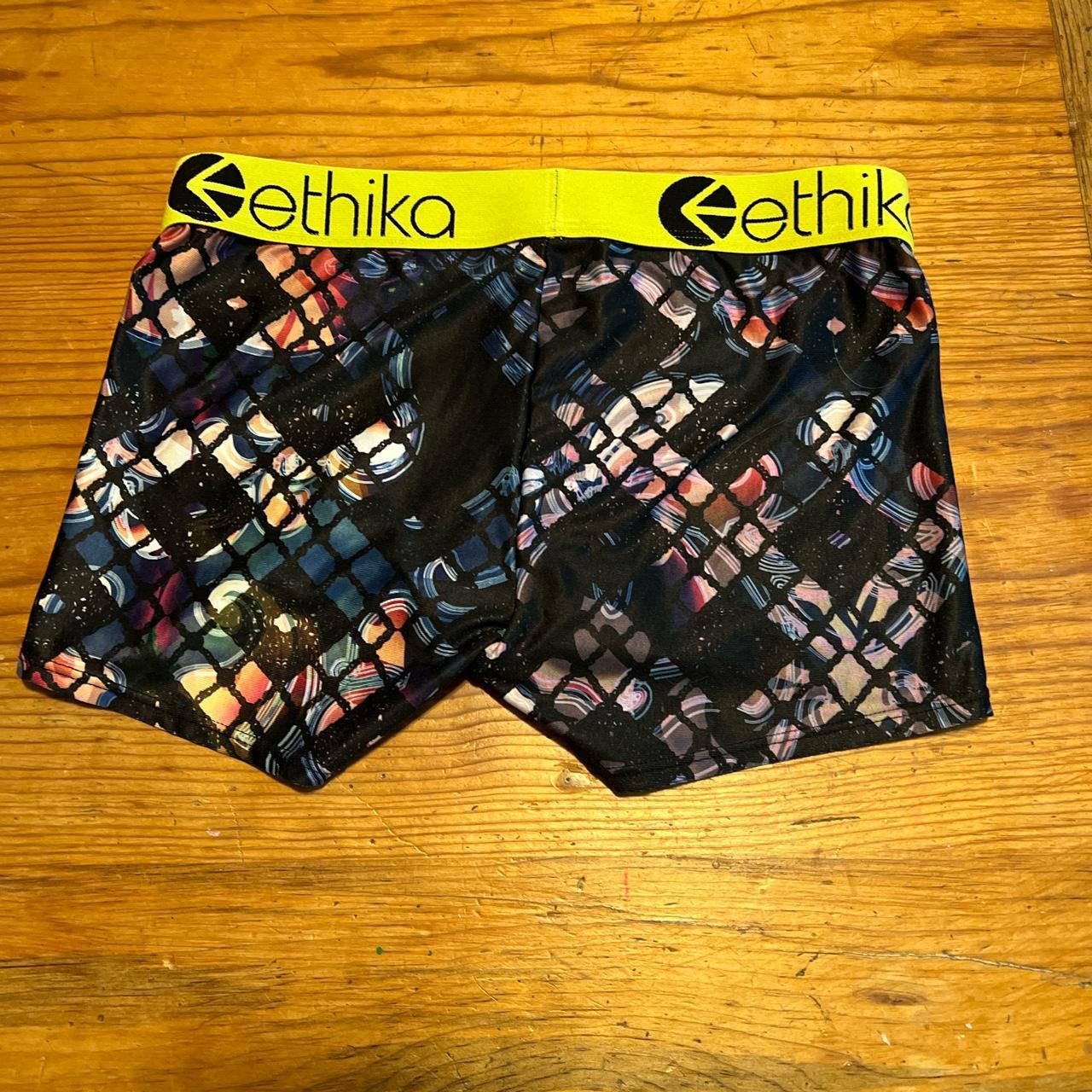 ethika girls Staple size L (10-12) never worn. My - Depop