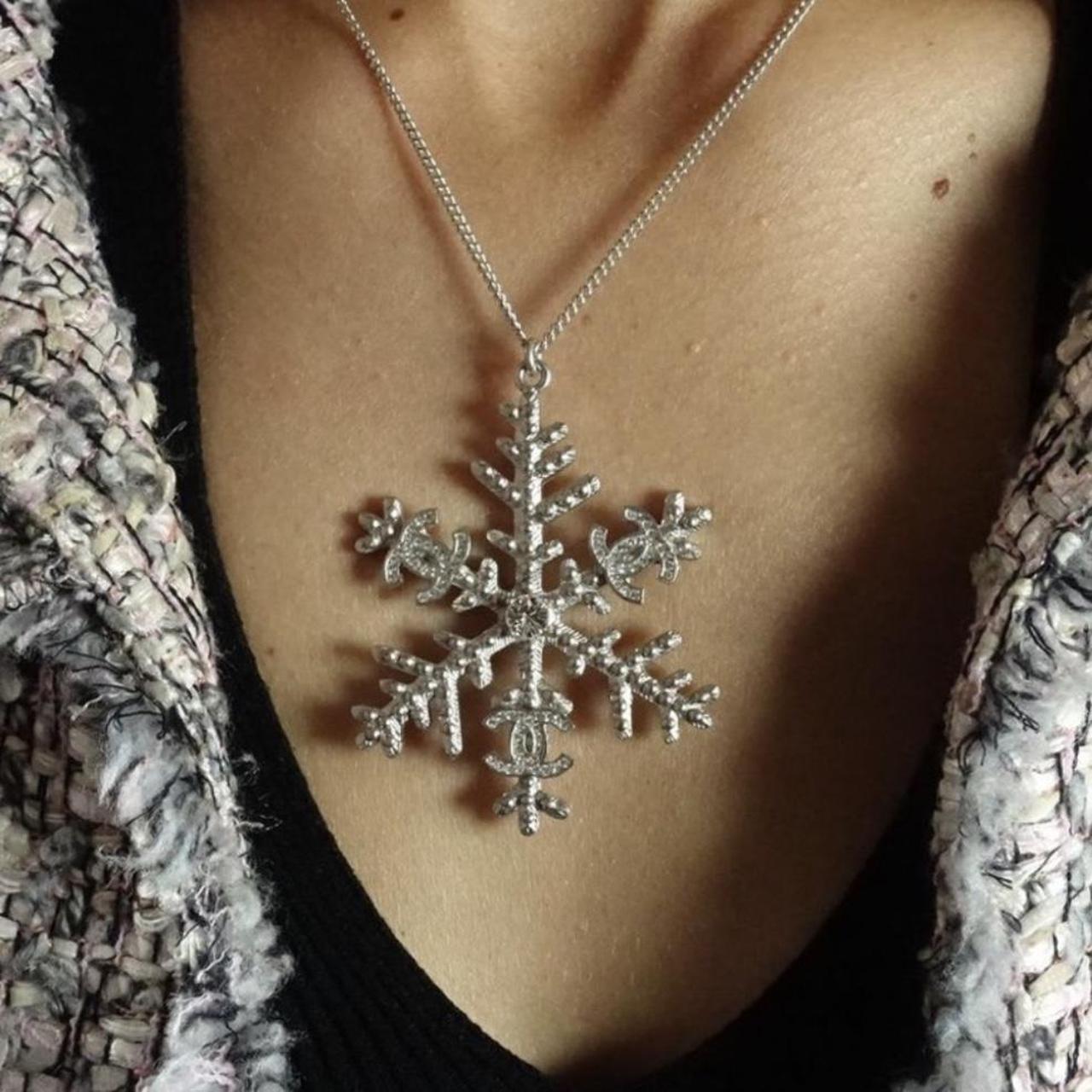 Chanel sale snowflake necklace