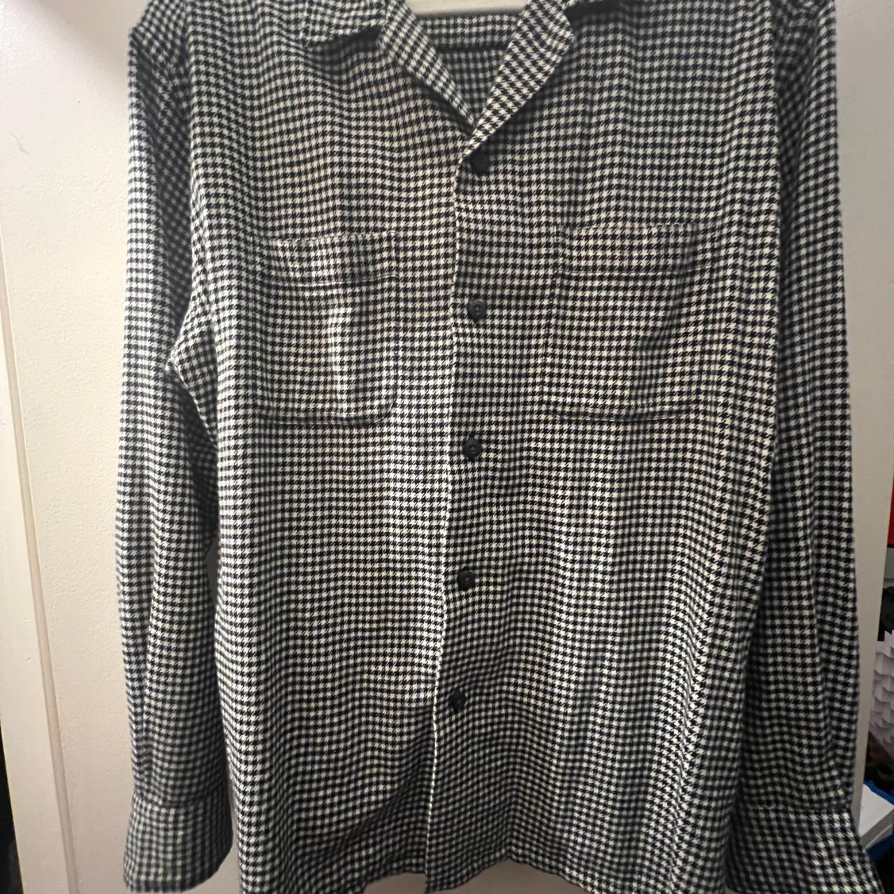 Uniqlo shirt - Depop