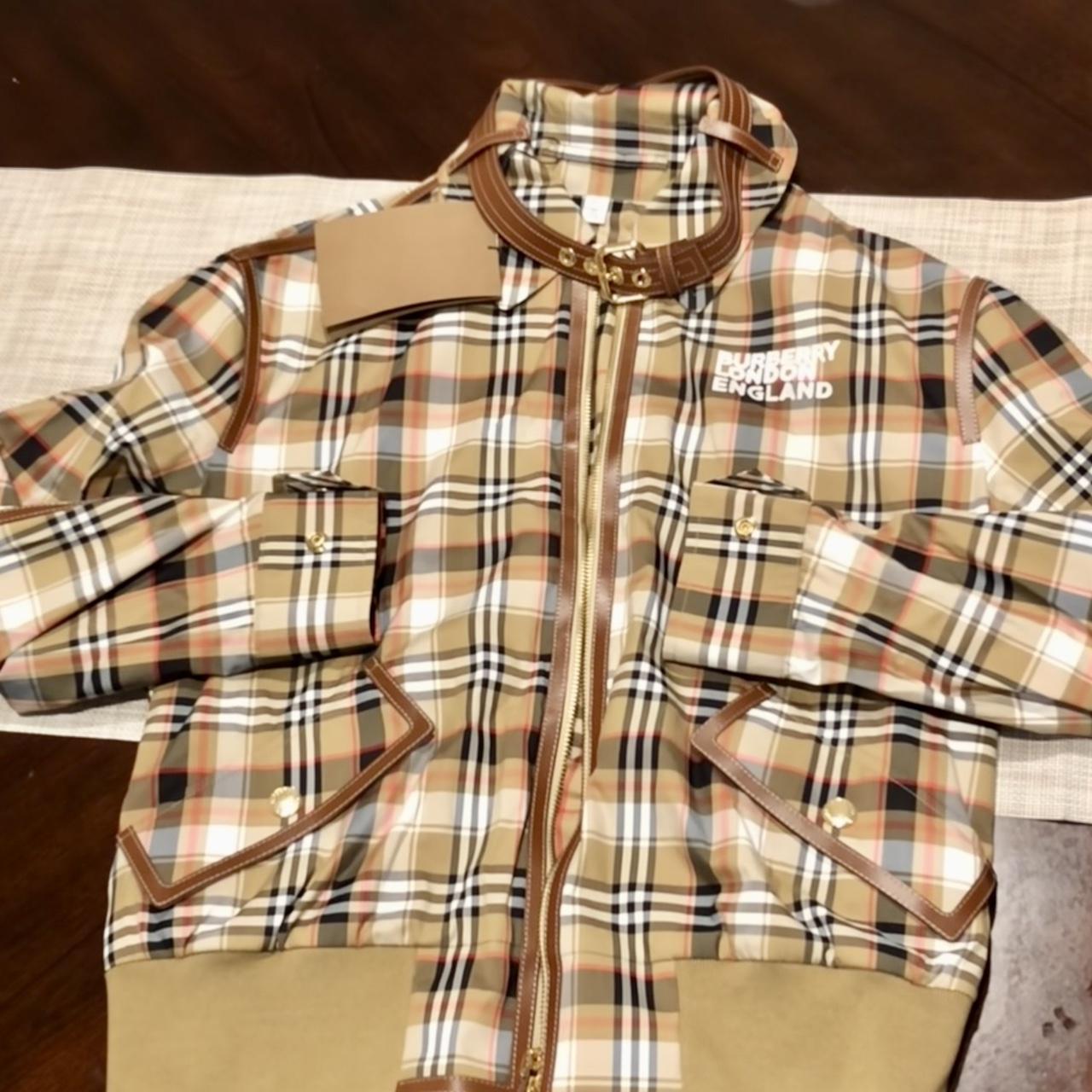 Men Achieve Beige Burberry Jackets ( US - 4 ) | Depop