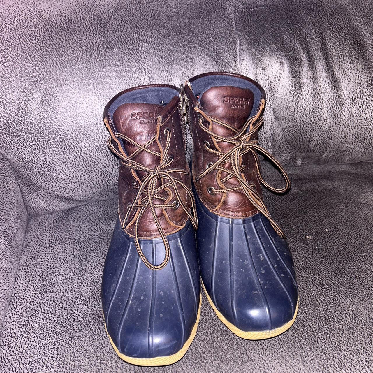 Silver sperry hot sale duck boots