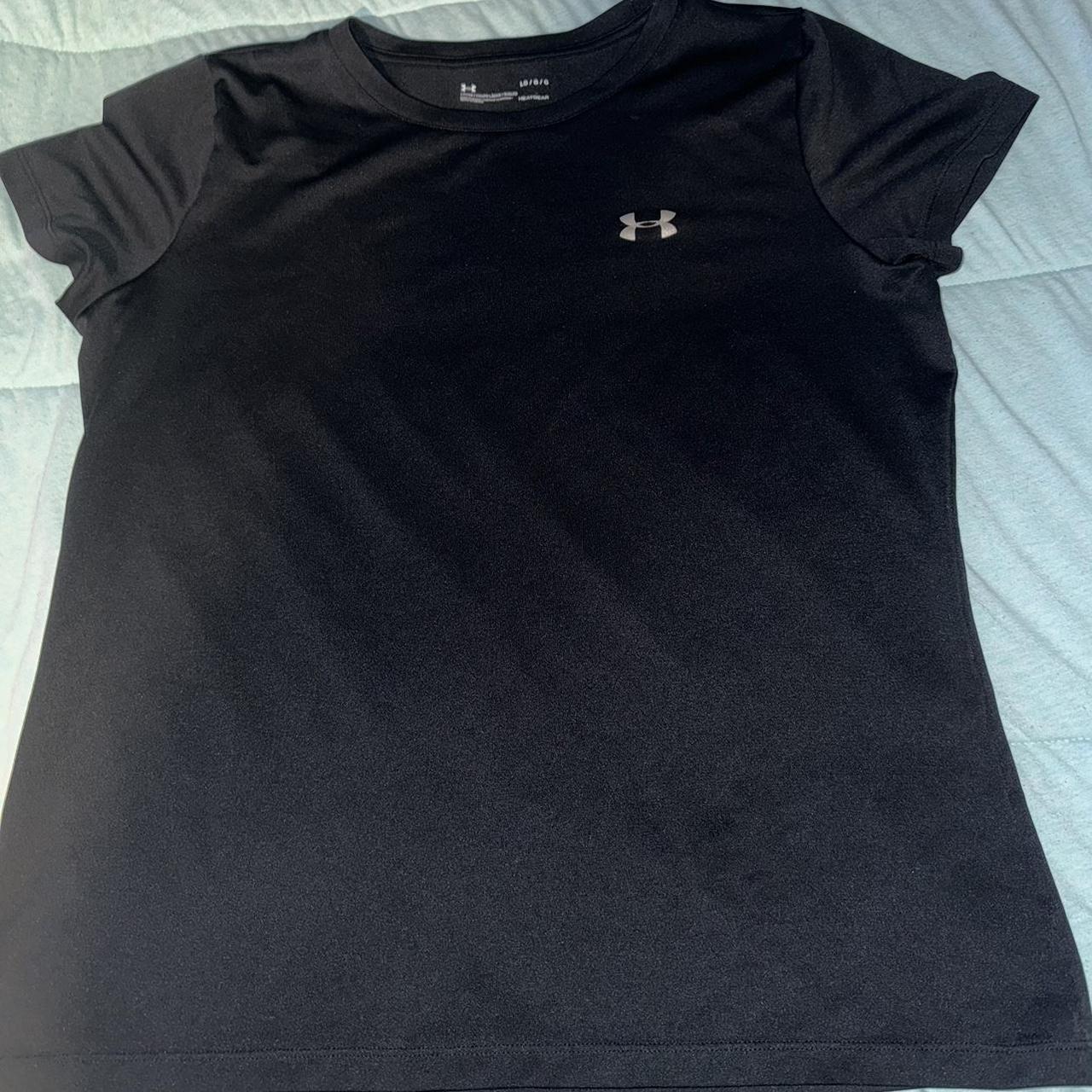 Black under armor shirt size Large - Depop