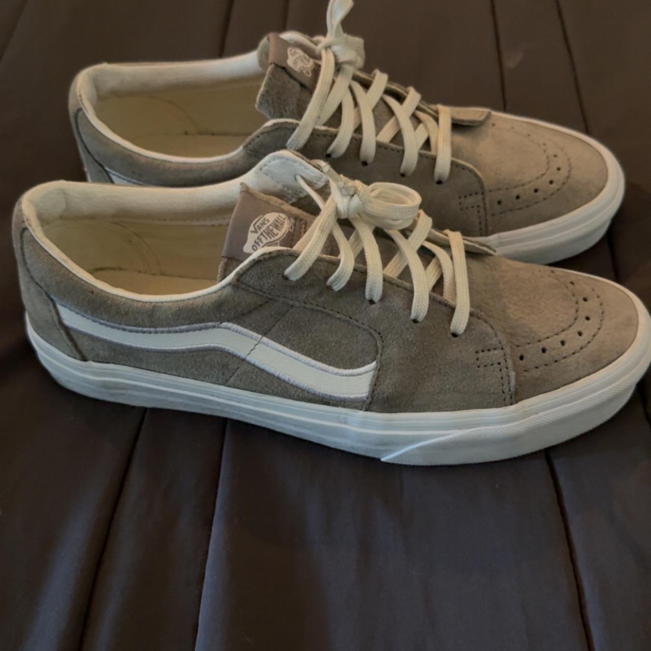 item listed by a_ava015