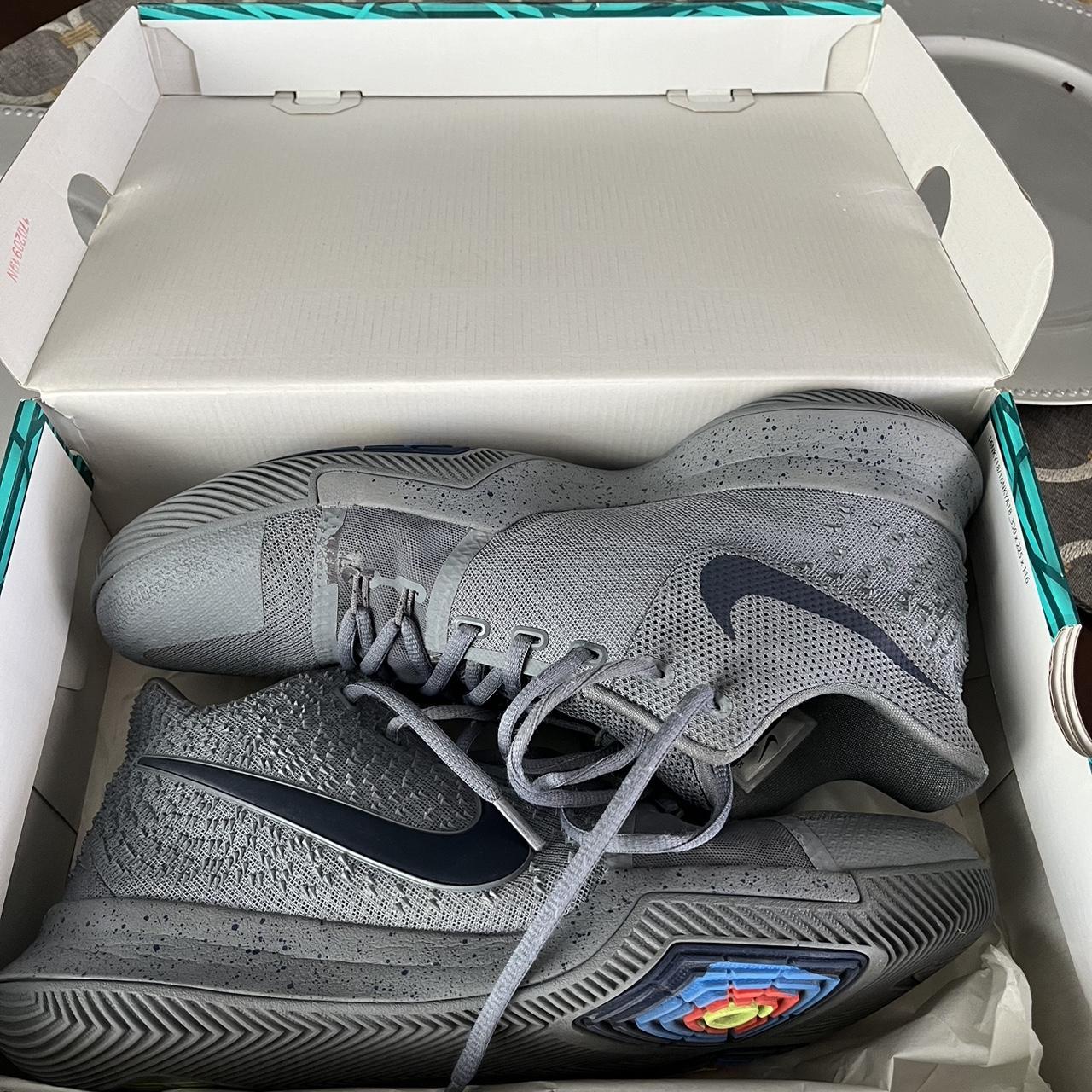 Kyrie 3 cool grey shops mens