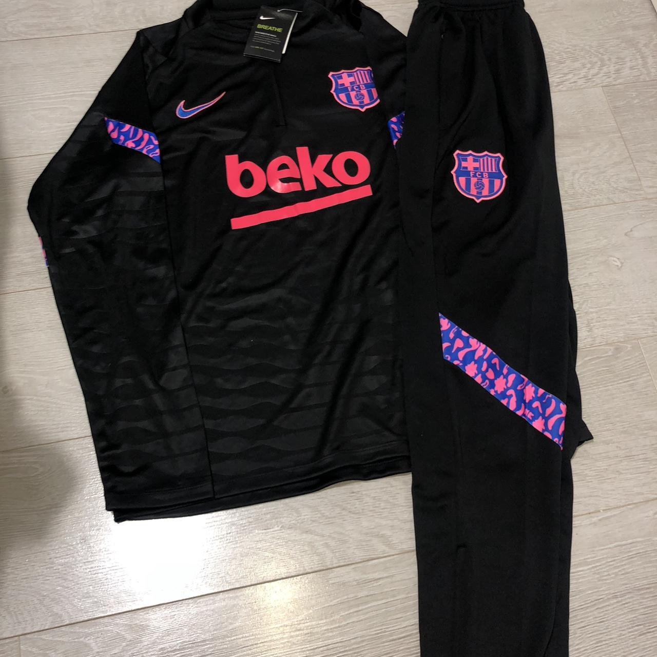 fc barcelona purple kit