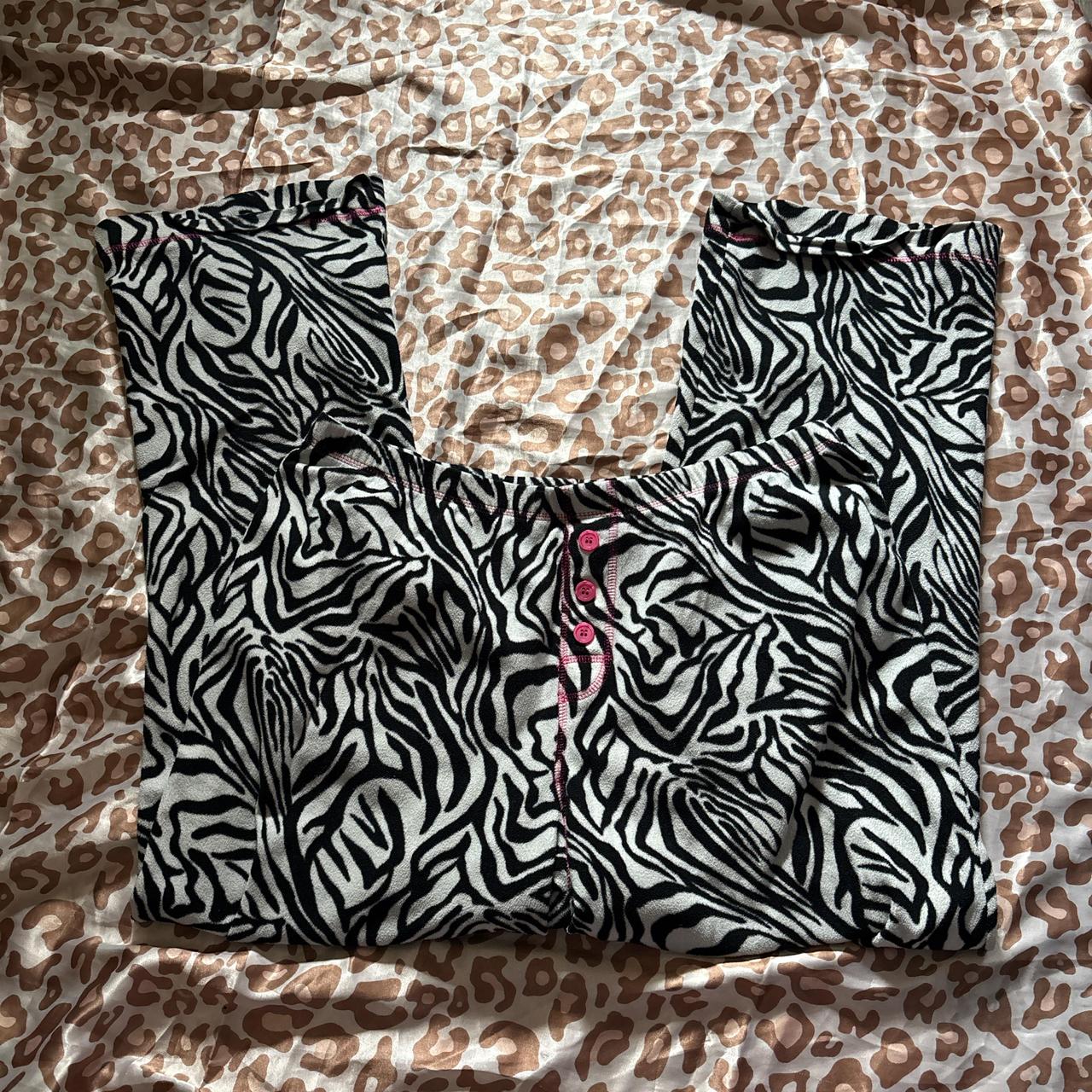 item listed by pkqgmi