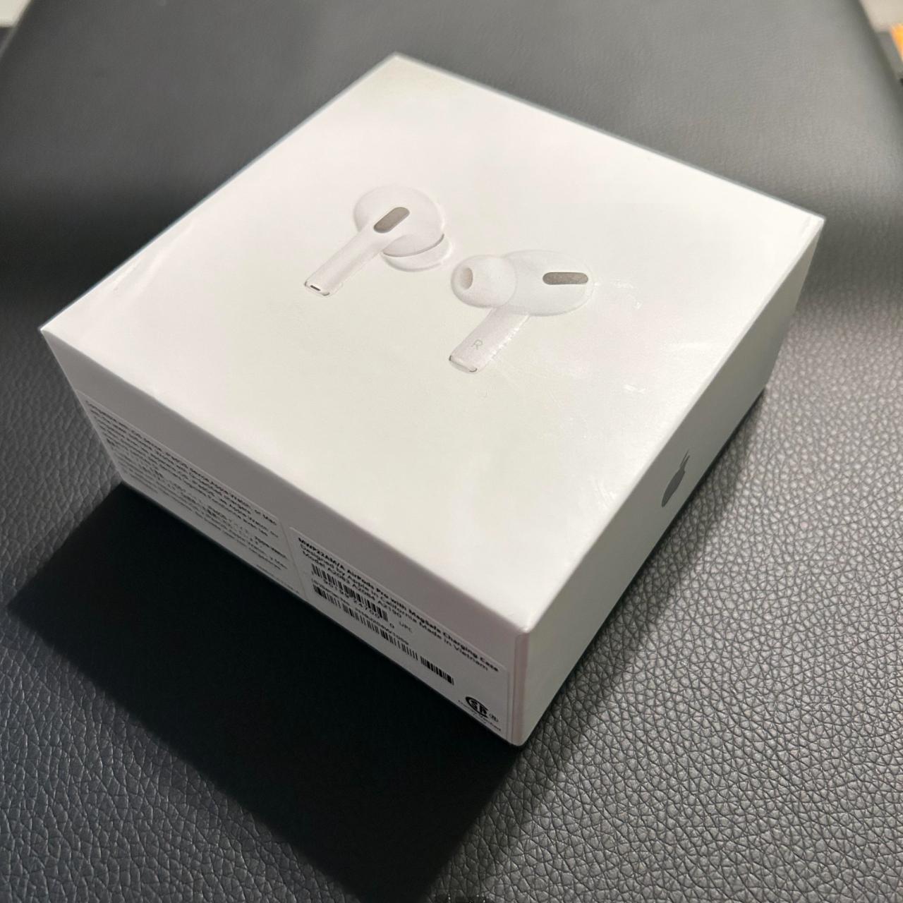 Airpod Pros Send Offers Serial Noise Depop