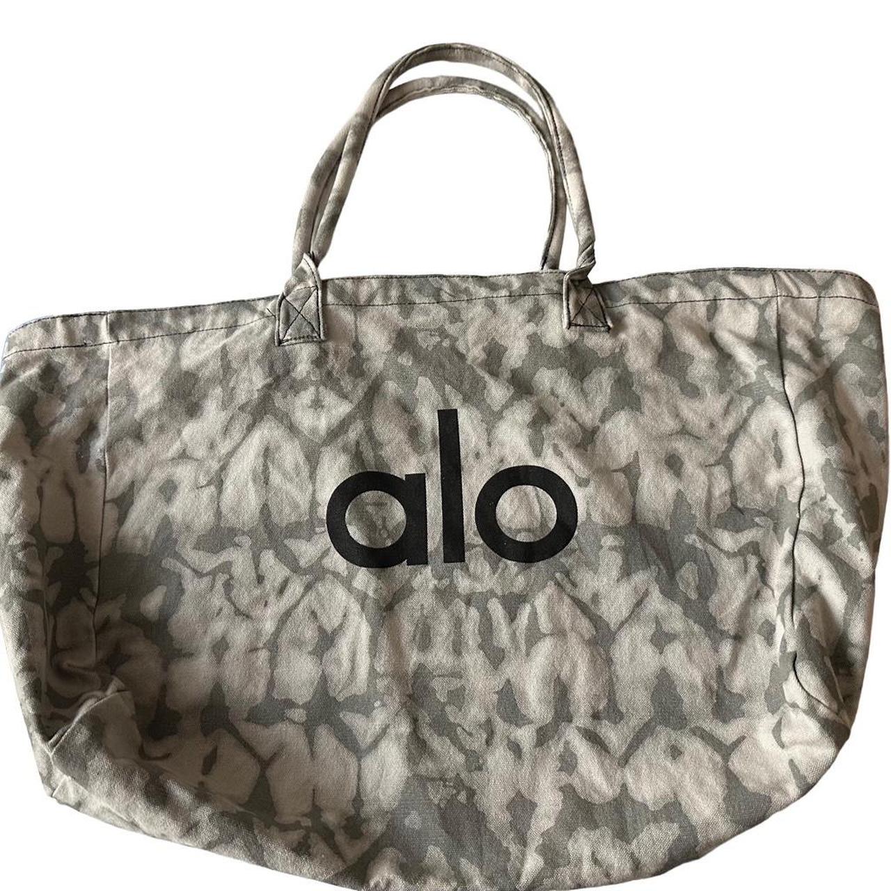 Alo Yoga Shopper Tote - Grey Tiedye Carry-it-all in