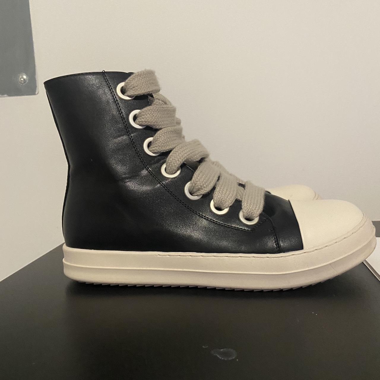 Hightop Rick Owens Jumbo laces size 45 fits like a... - Depop