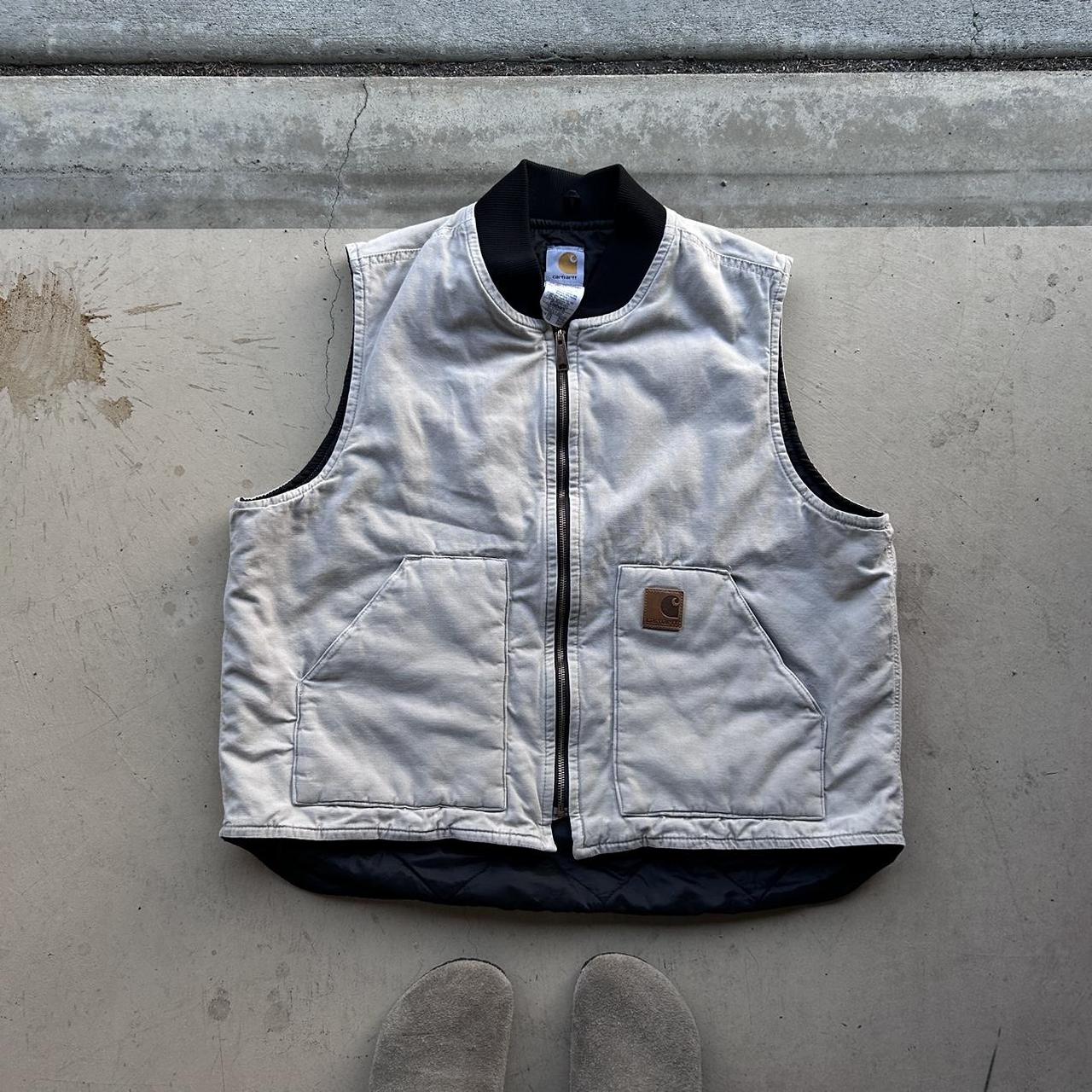 carhartt vest size XXL beautiful fade, nice interior - Depop