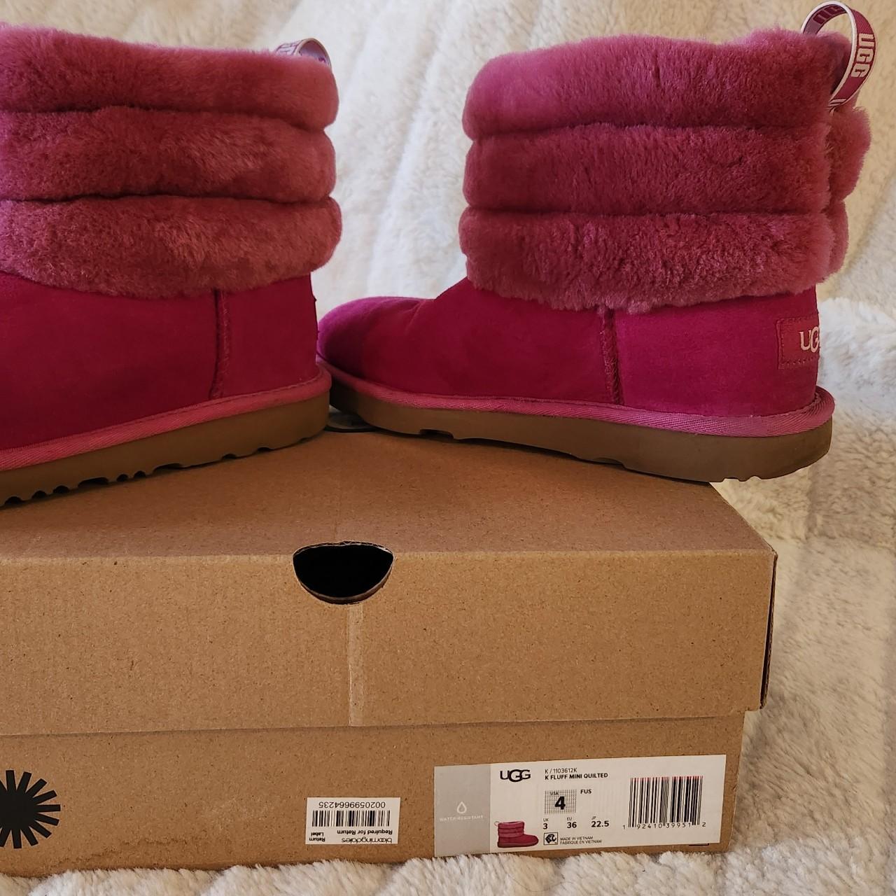 Pink fluff clearance mini quilted uggs