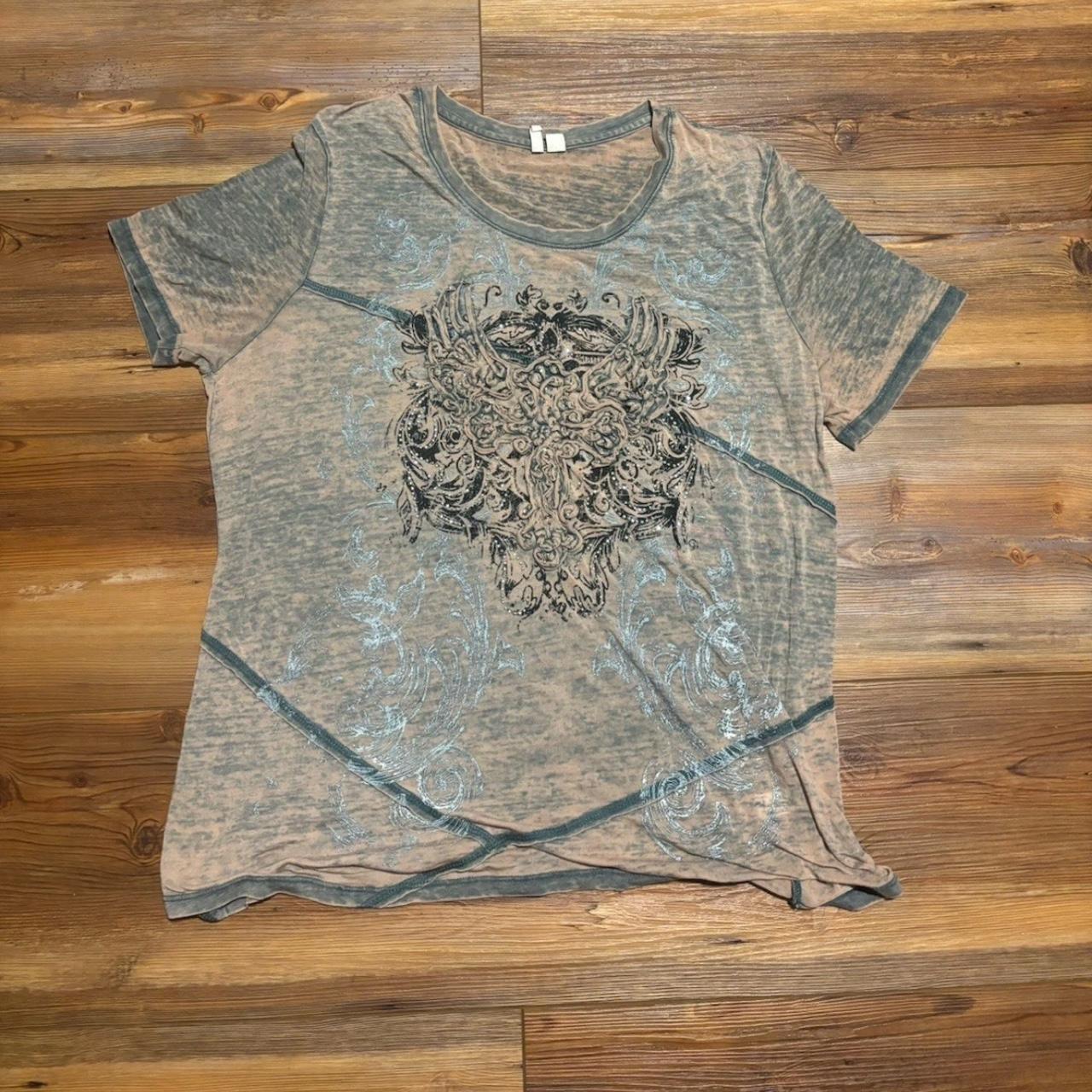item listed by undefeatedthrifts