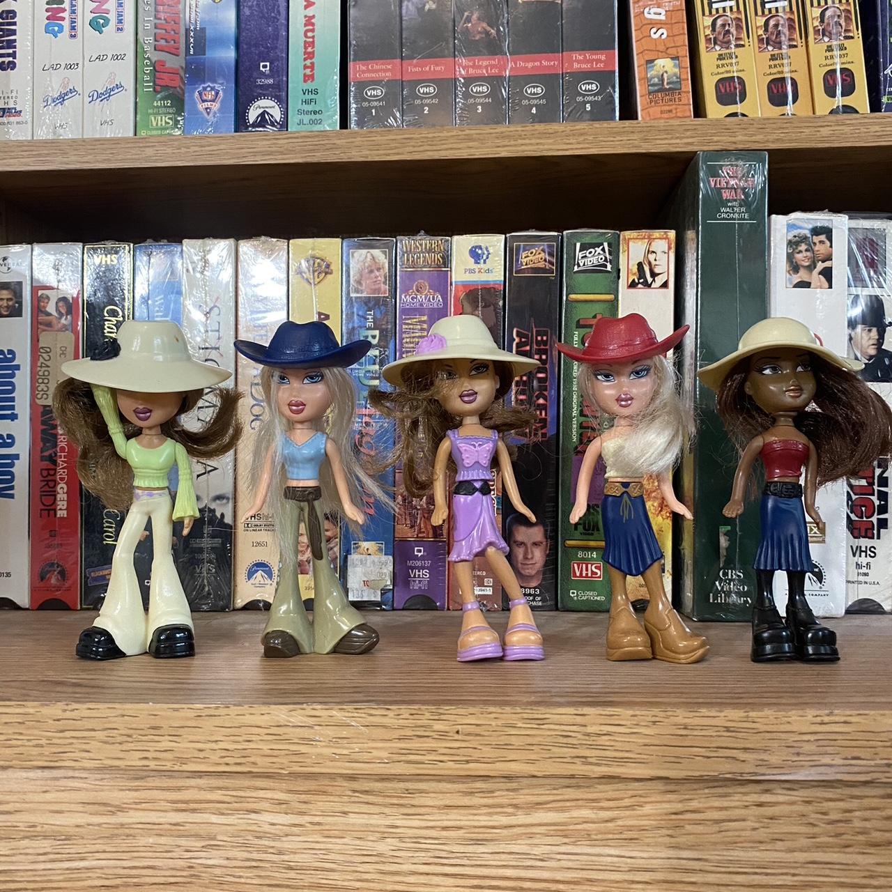 Bratz Dolls kids meal toys mini bratz sold as