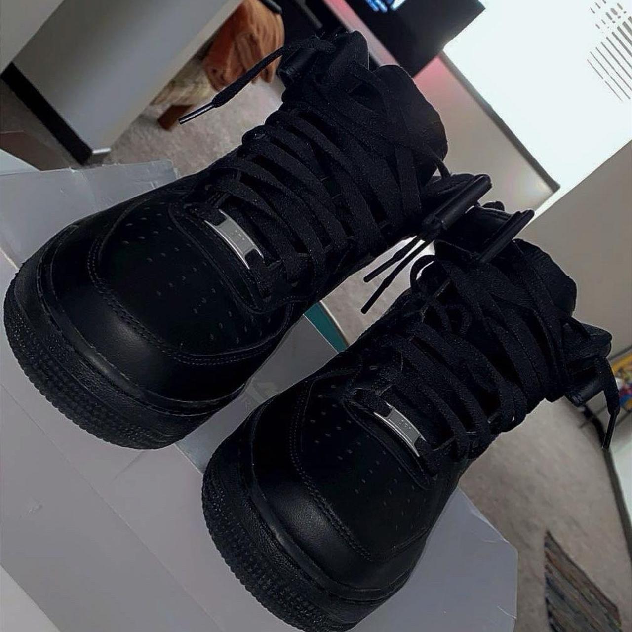 item listed by lucky_thrift333