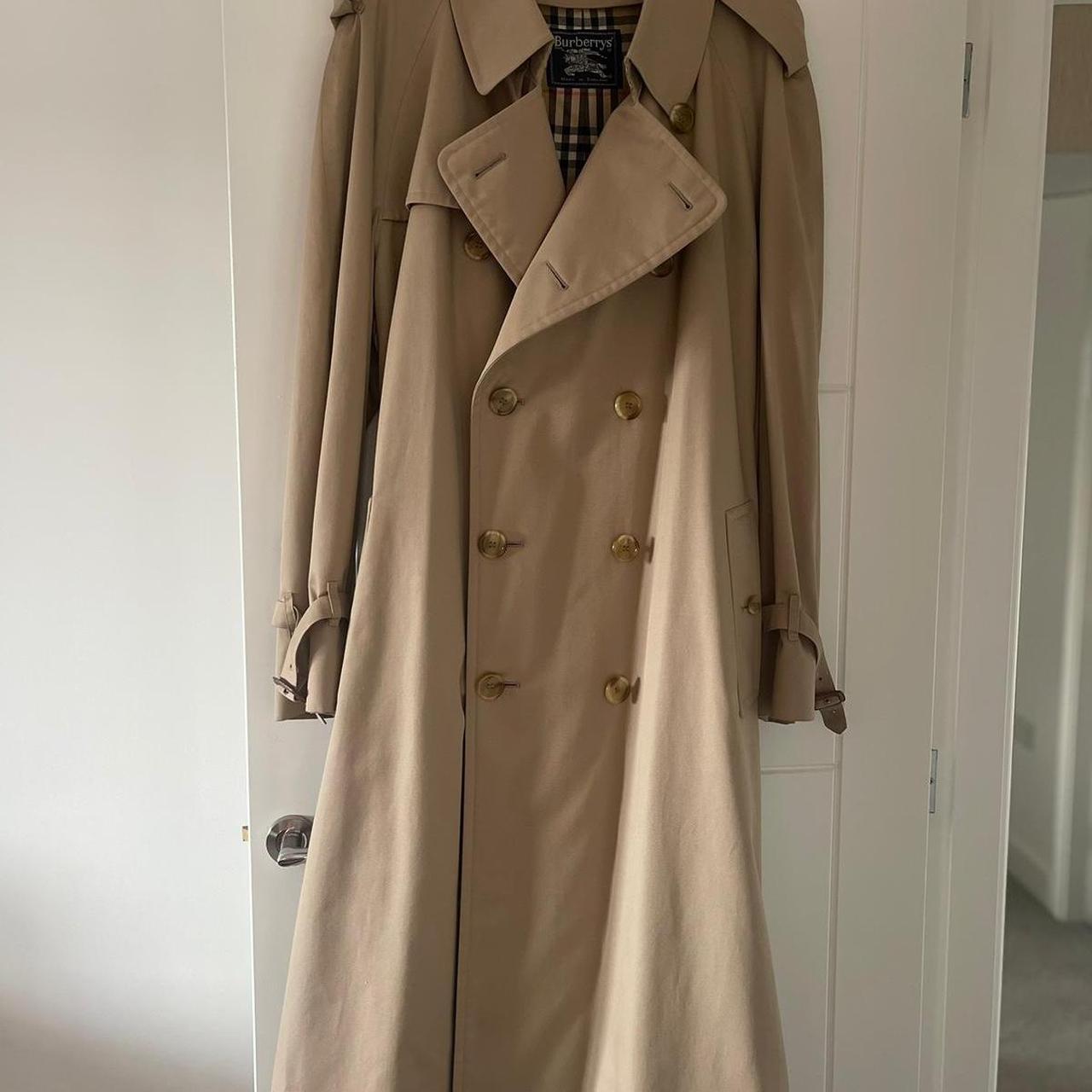 Burberry trench coat depop hotsell