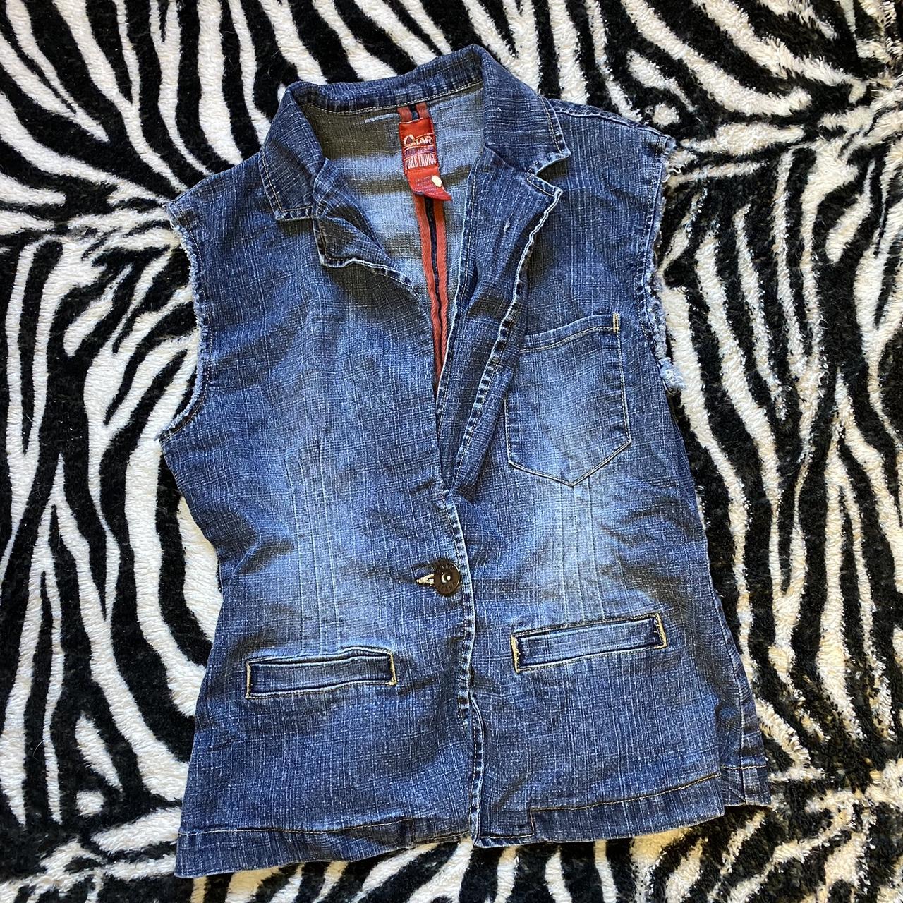 item listed by alisclosetxoxo