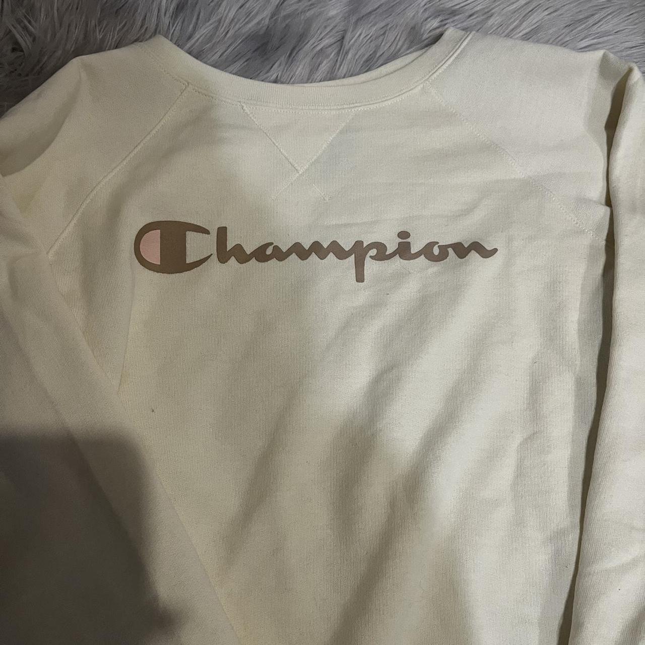 Champion Women's Cream Sweatshirt (2)