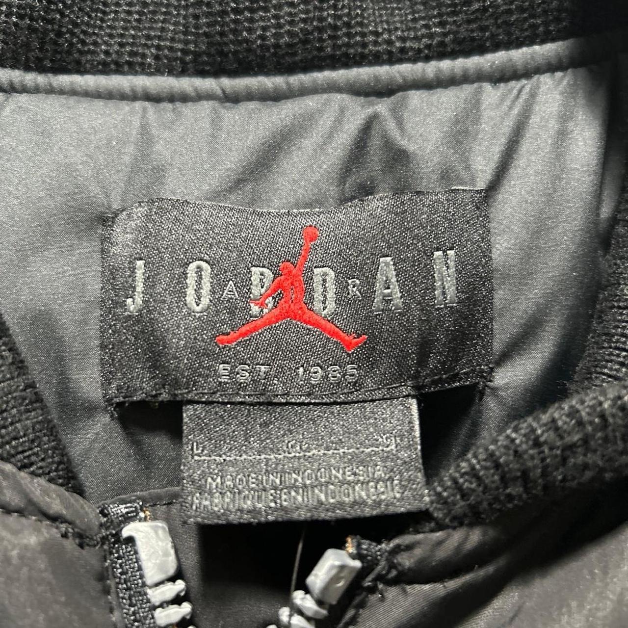 Nike Air Jordan Essential Puffer Hooded Jacket BRED Black
