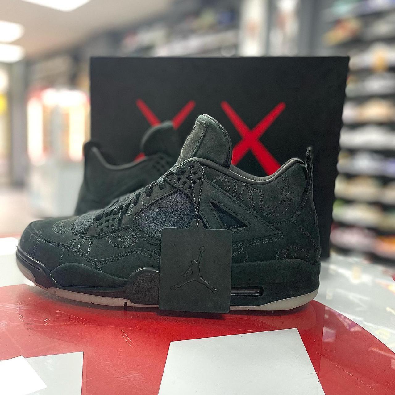 Jordan 4 kaws store red