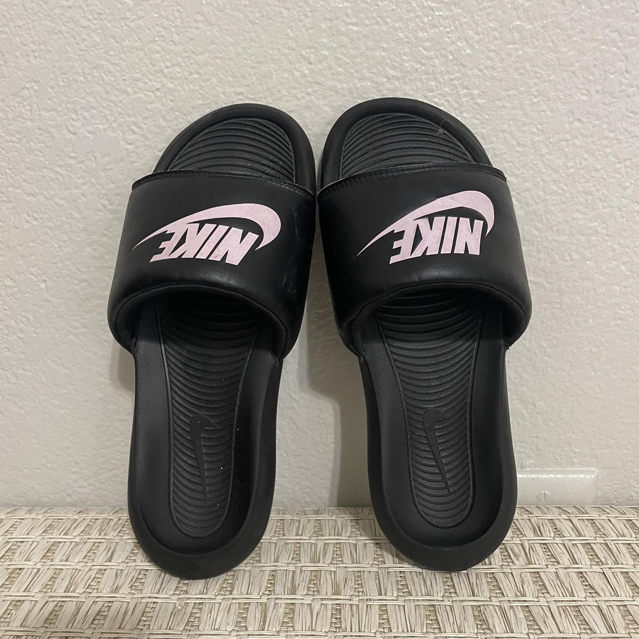 Nike pink and black on sale slides