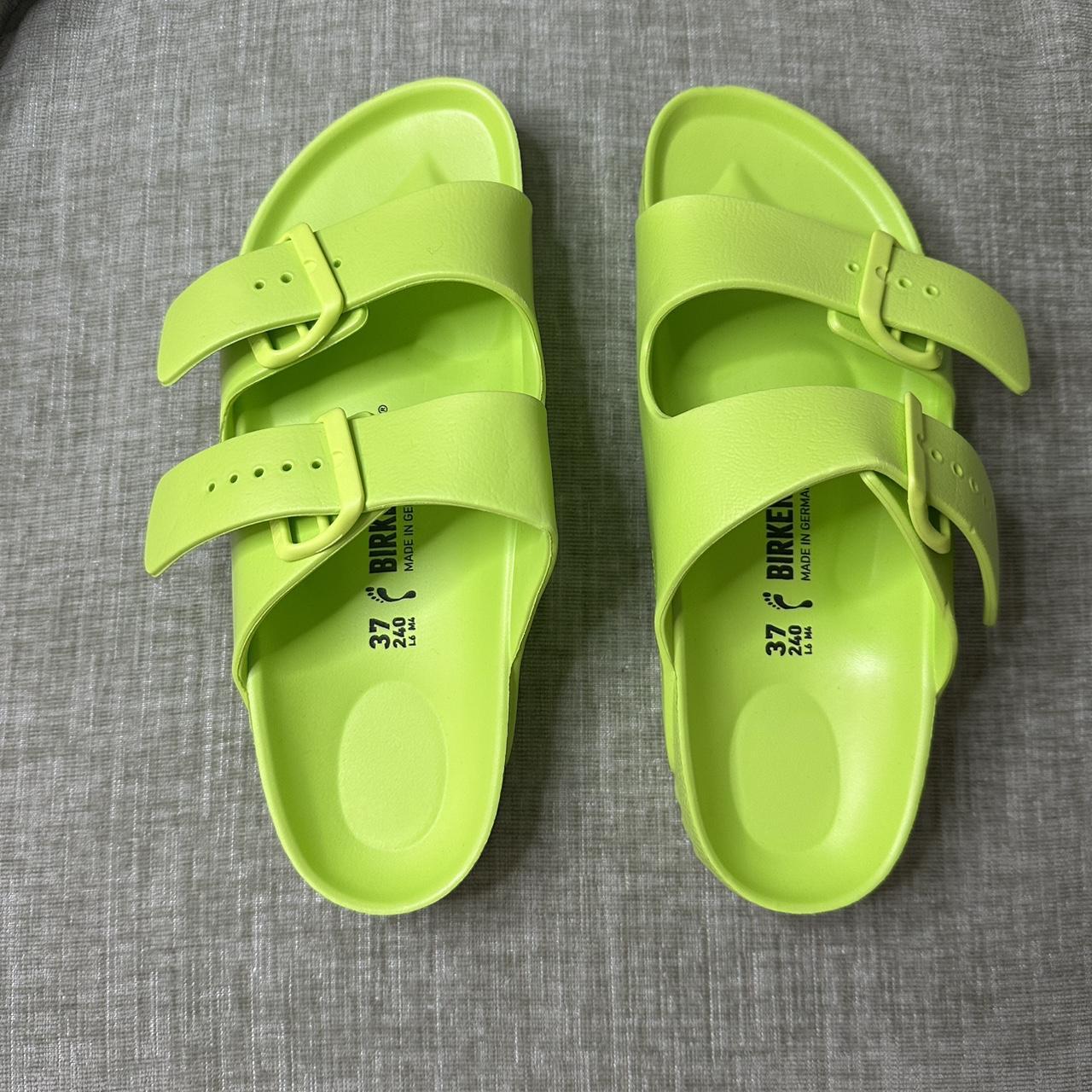item listed by heydee_moncada28