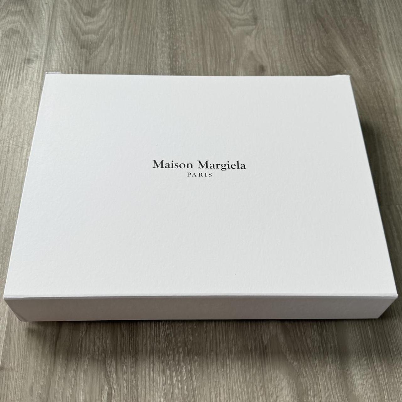 Supreme x MM6 Maison Margiela Foil Box Logo Hooded | Depop Supreme x MM6 Maison Margiela Foil Box Logo Hooded | Depop