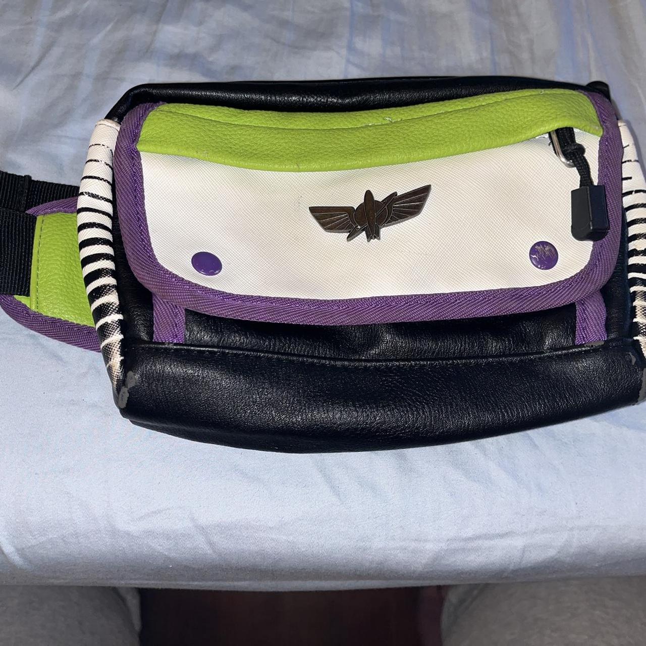 Loungefly Disney Pixar Buzz Lightyear hot Fanny Pack