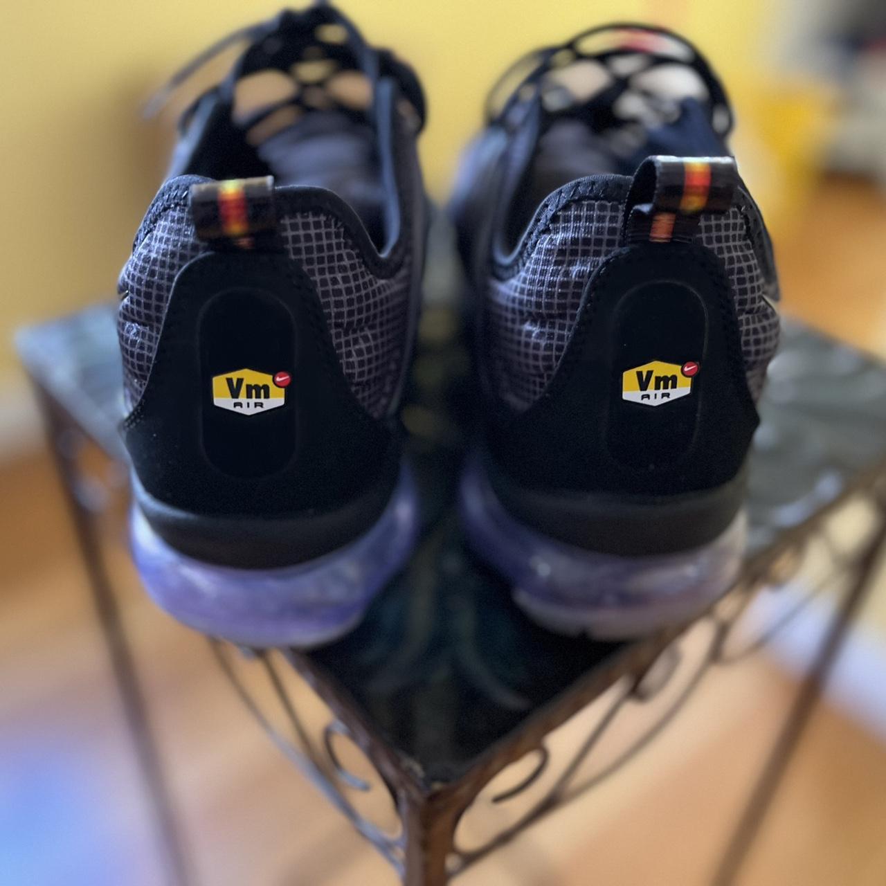 tan nike vapormax plus