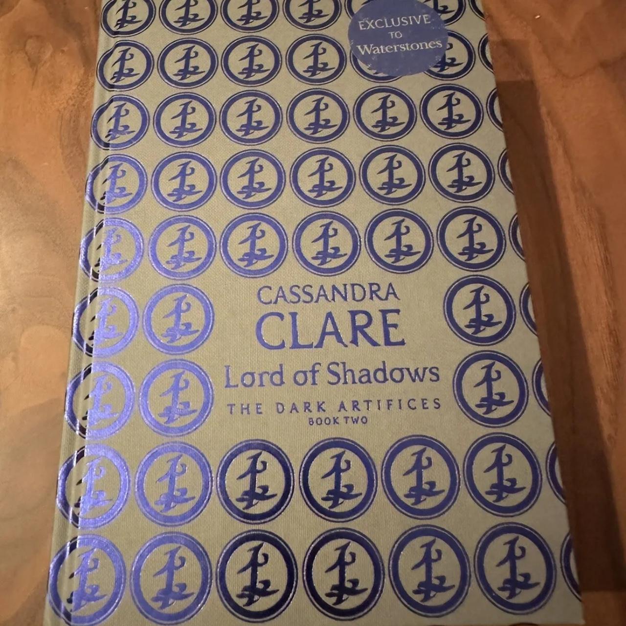 Rune edition hot waterstones lord of shadows!