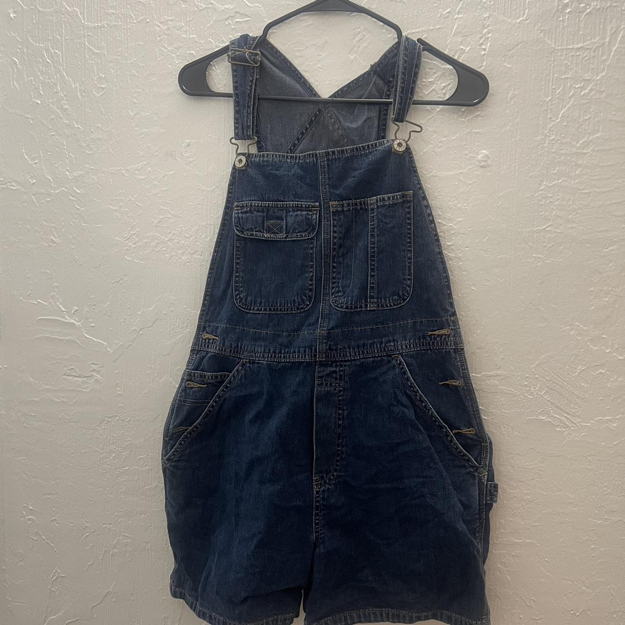 Vintage Old Navy Overall shorts! - Depop