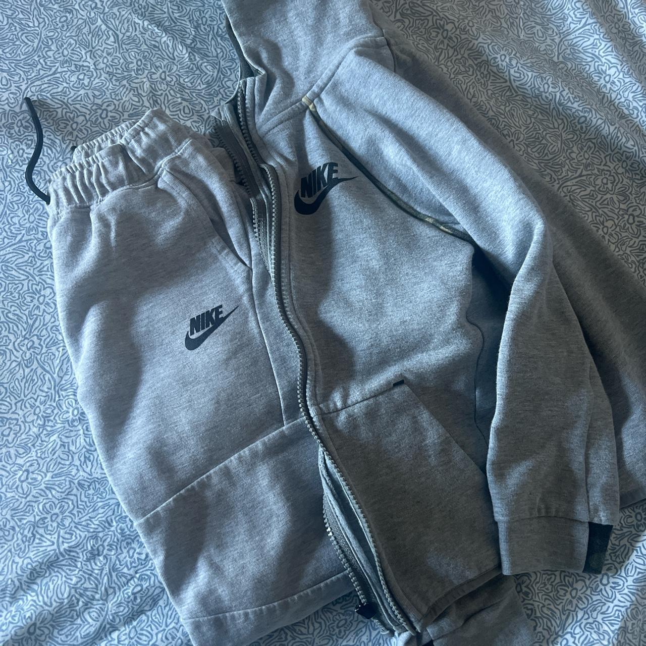 niketech suit