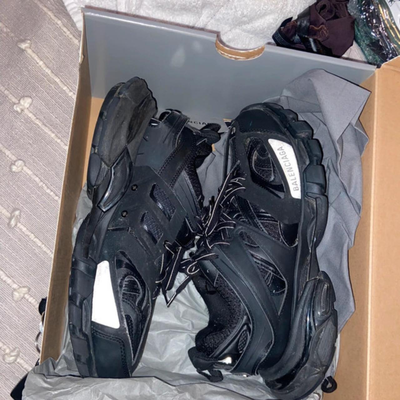 womans balenciaga trainers