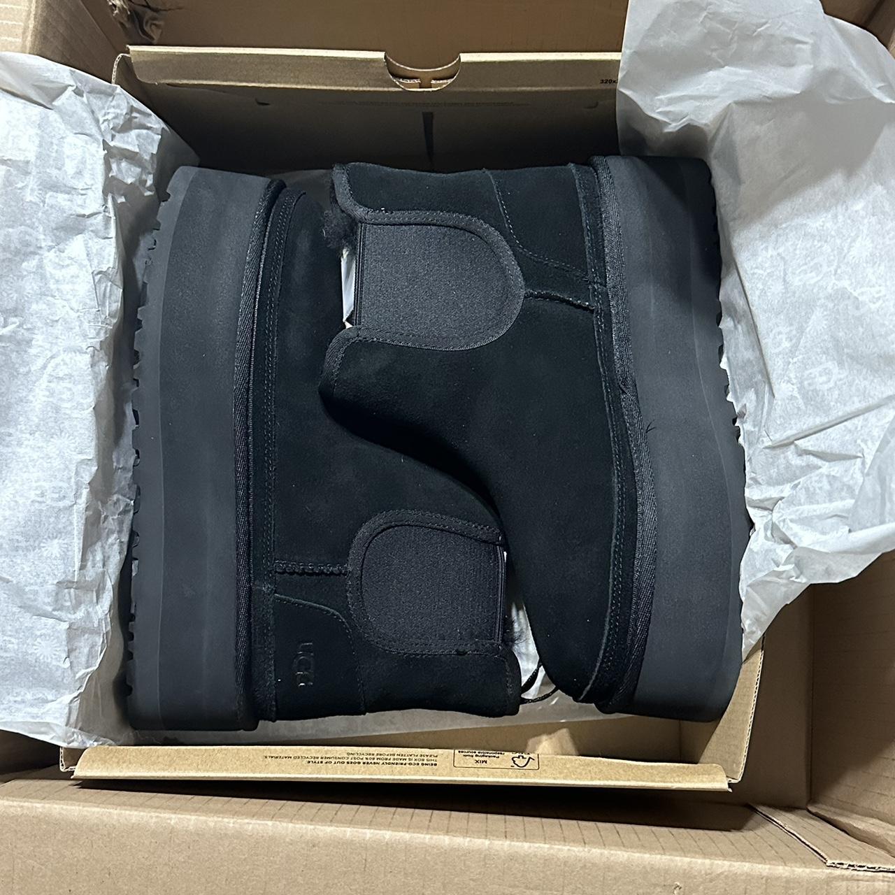 Ugg black chelsea on sale boots