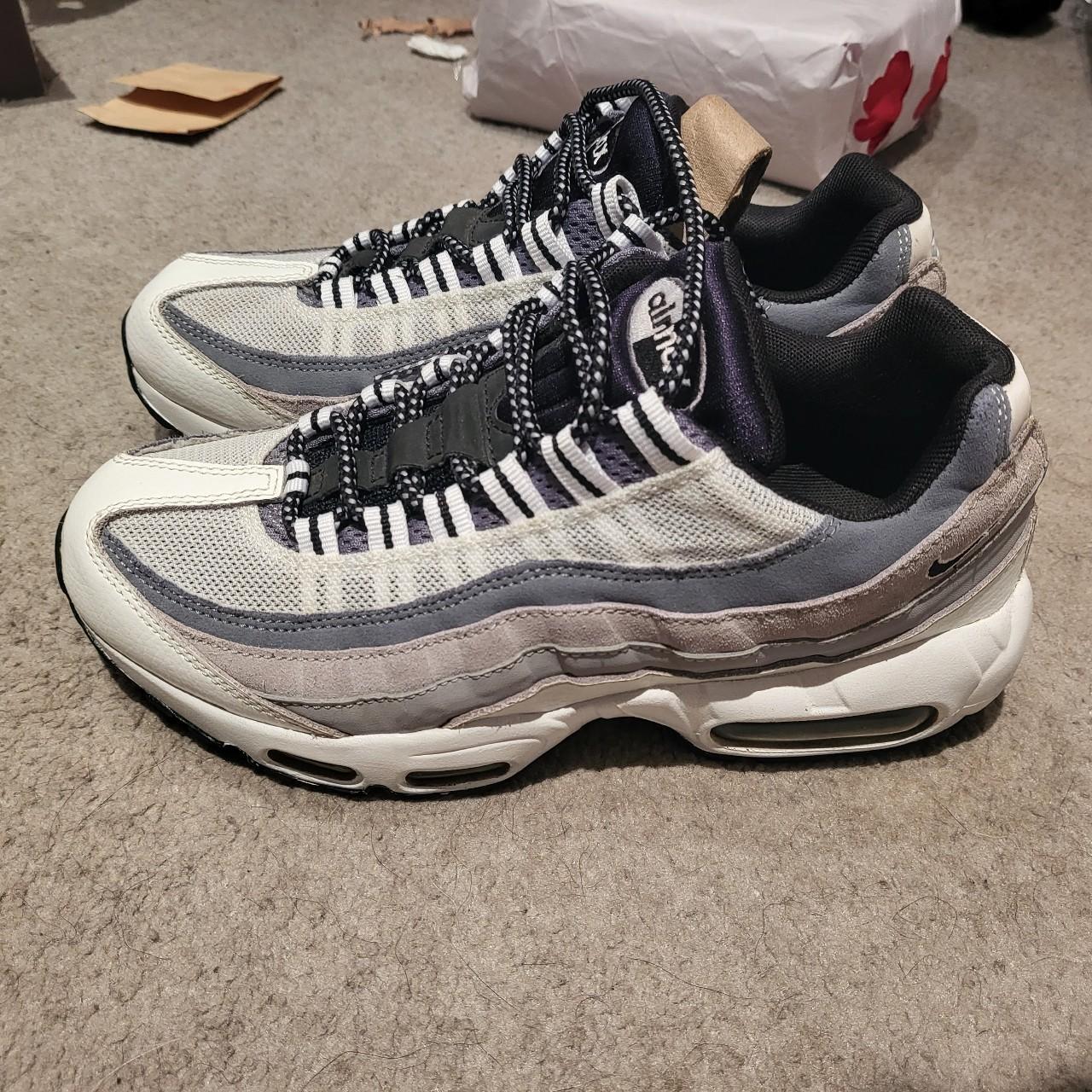 Nike 95s jd hotsell