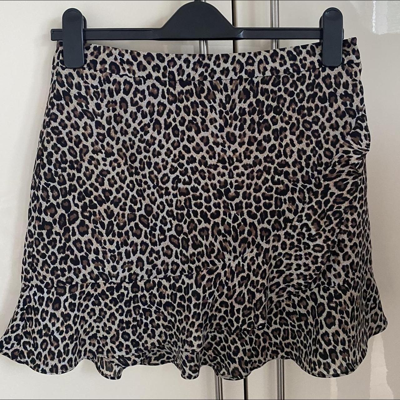 Oasis leopard print skirt Size: UK 10 Style: Mini,... - Depop