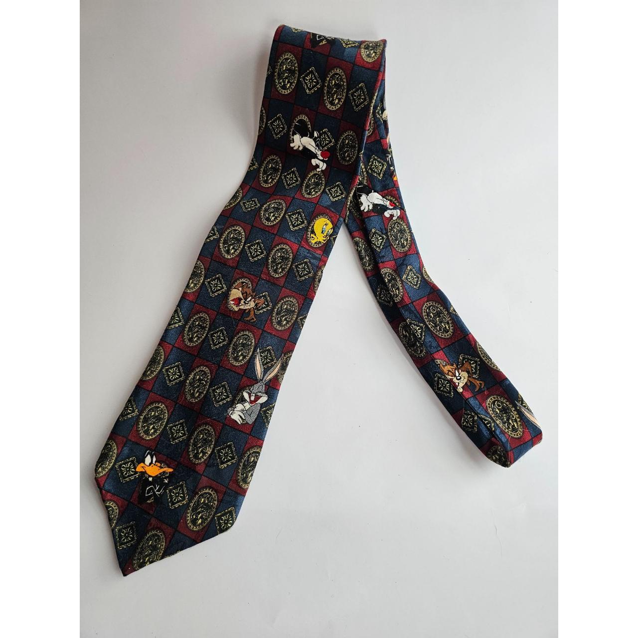 Fun Looney Tunes tie with the original characters on it - Depop